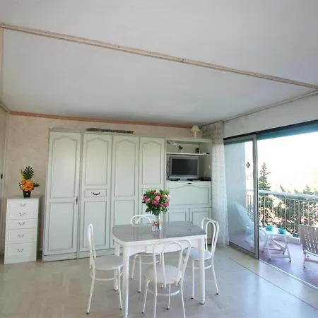 Islette Du Riou Ii Apartamento *