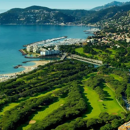 Islette Du Riou Ii